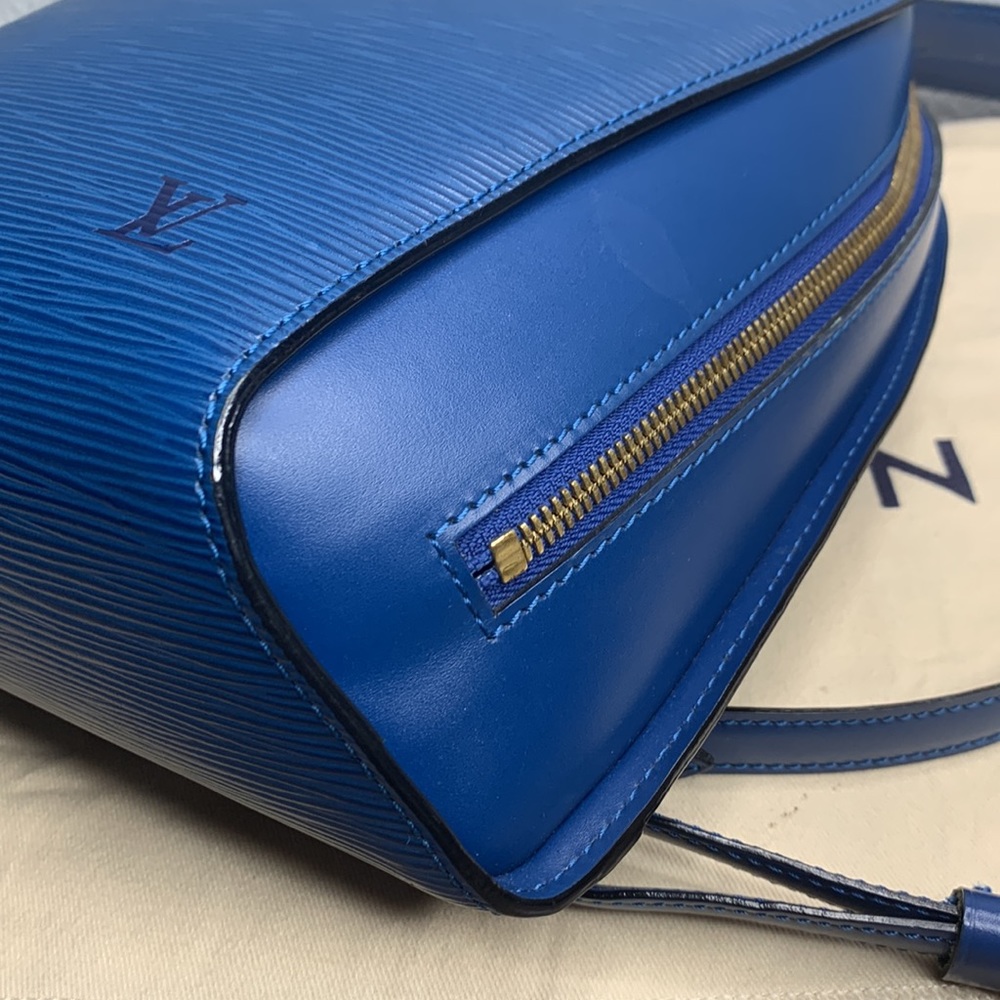 ❤️❤️SOLD❤️❤️Louis Vuitton epi mabillon backpack - Picture 7 of 15